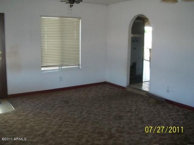 5232 West Monte Vista Road Phoenix, AZ 85035 - Photo 5 of 8 family room 2