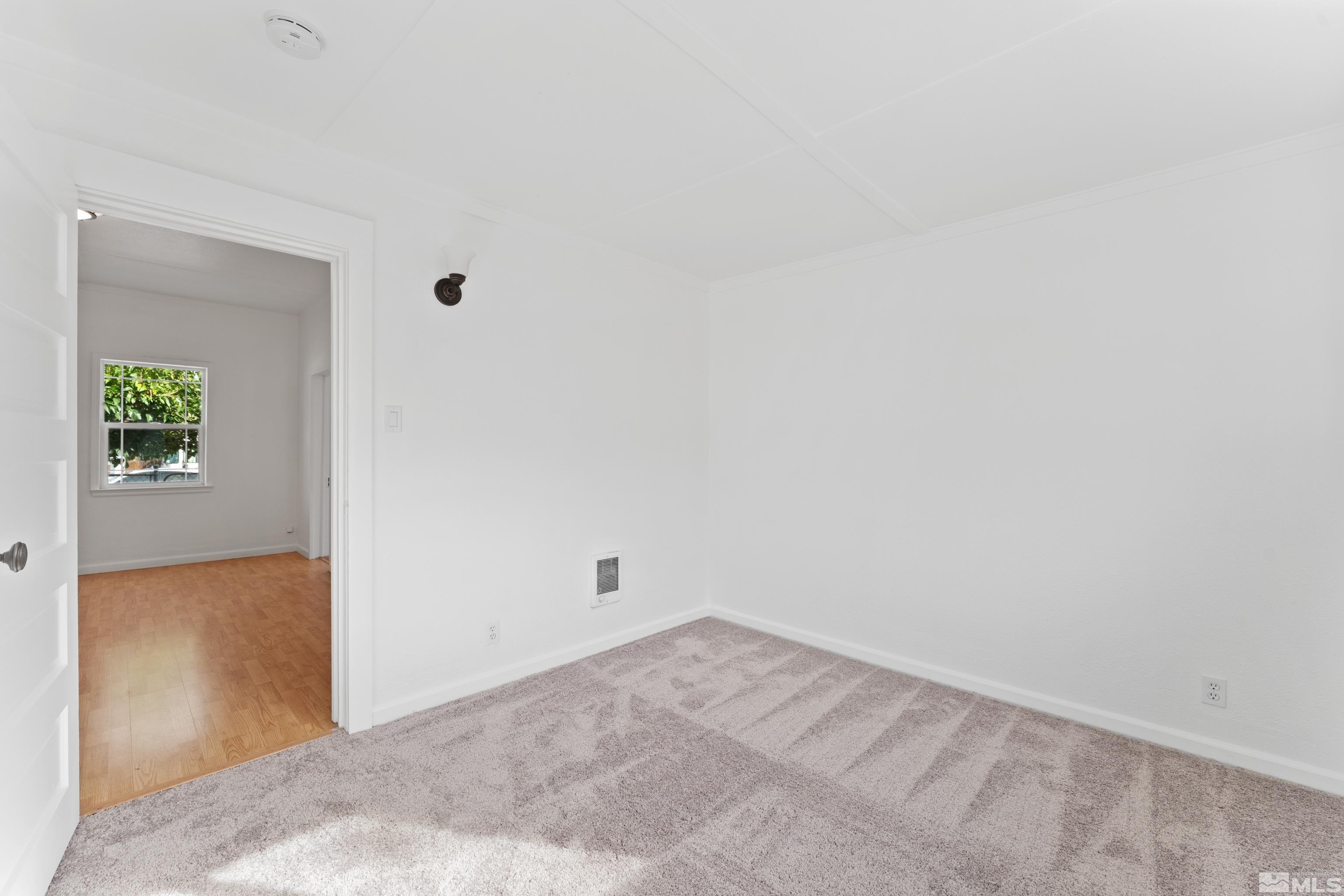 517 St Sparks, NV 89431 - Photo 18 of 35 Photo 18