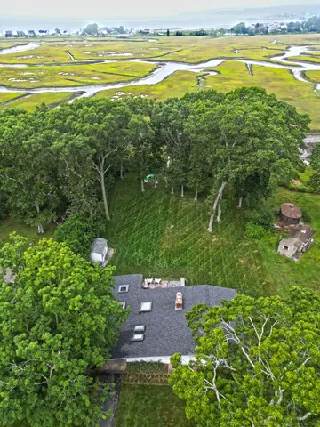 $895,000 | 23 Briarwood Drive, Old Saybrook, CT 06475