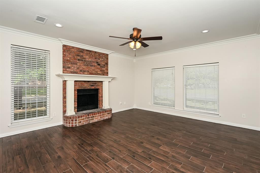 2057 Spinnaker Lane Azle, TX 76020 - Photo 3 of 19