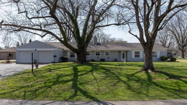 $329,900 | 831 North Drive, Seymour, IN 47274