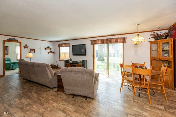 $329,900 | 831 North Drive, Seymour, IN 47274