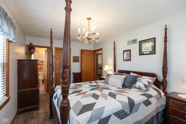 $329,900 | 831 North Drive, Seymour, IN 47274