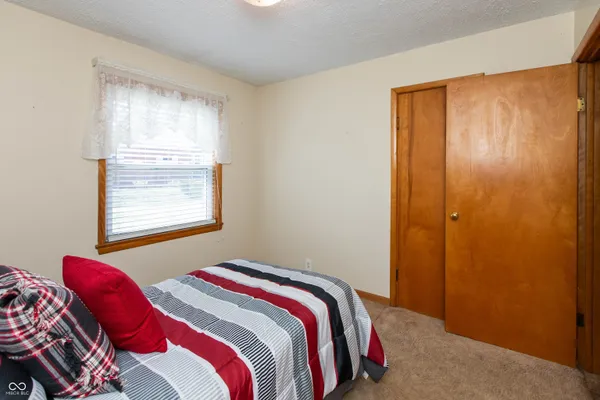 $329,900 | 831 North Drive, Seymour, IN 47274