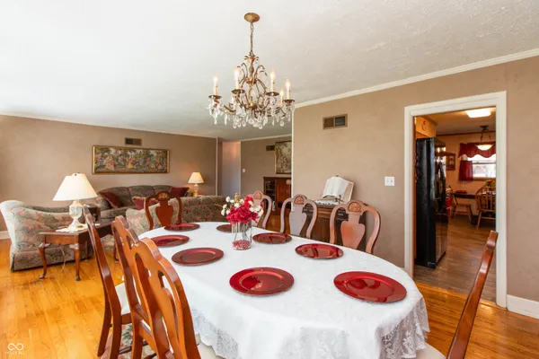 $329,900 | 831 North Drive, Seymour, IN 47274