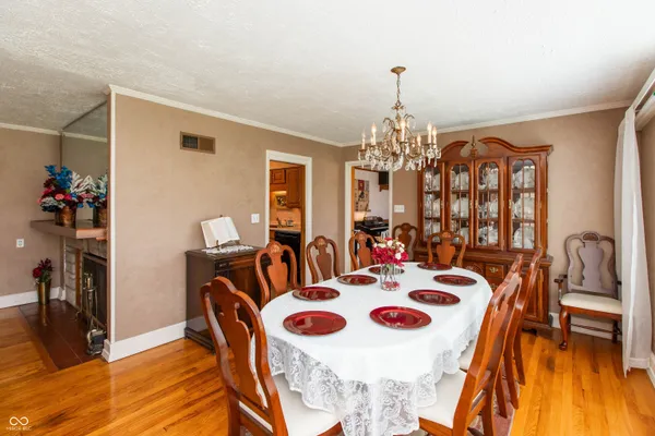 $329,900 | 831 North Drive, Seymour, IN 47274