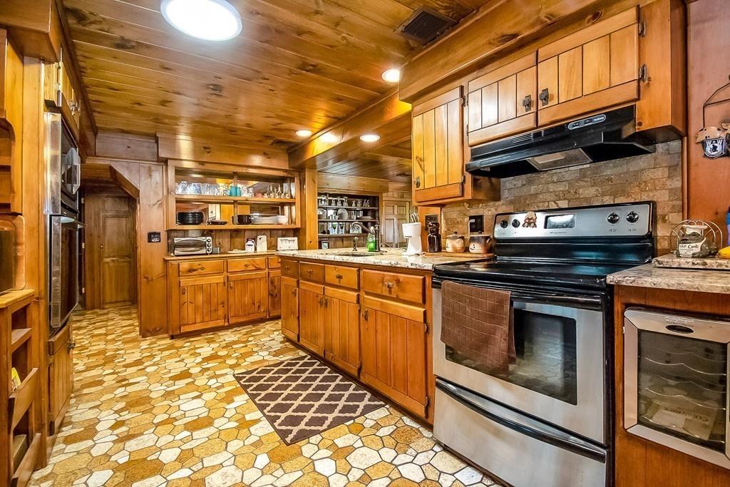 29 Pease Road East Longmeadow, MA 01028 - Photo 13 of 37 Gallery Image 13