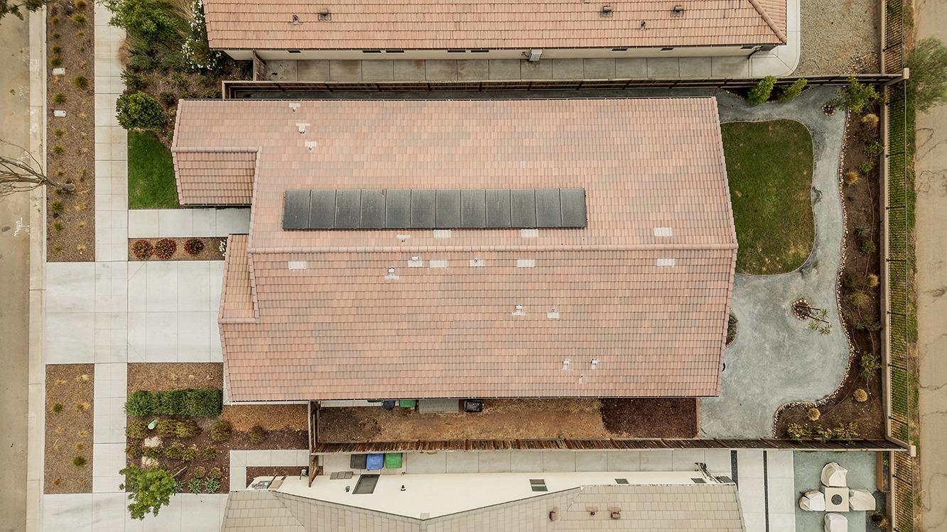 4628 Hillside Road Madera, CA 93636 - Photo 46 of 69 Owned solar system