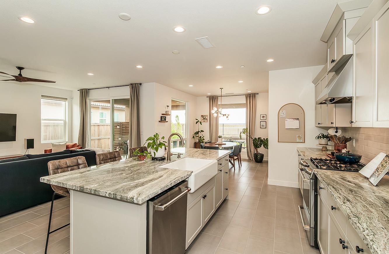 4628 Hillside Road Madera, CA 93636 - Photo 7 of 69 Gallery Image 7