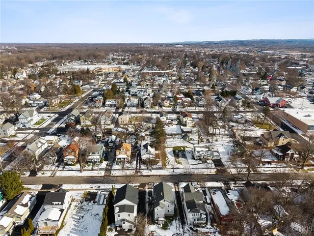 $174,900 | 106 West Avenue, De Witt, NY 13057