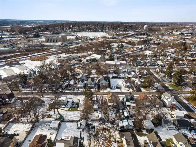 $174,900 | 106 West Avenue, De Witt, NY 13057