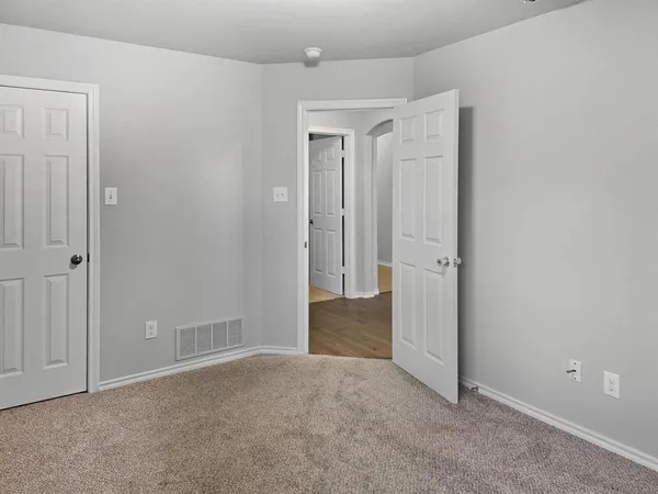 $2,300 | 2820 Stonewall Lane, Fort Worth, TX 76123