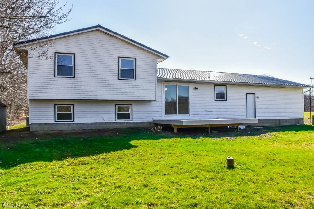 7107 Berry Road Ravenna, OH 44266 - Photo 23 of 26 Rear Exterior