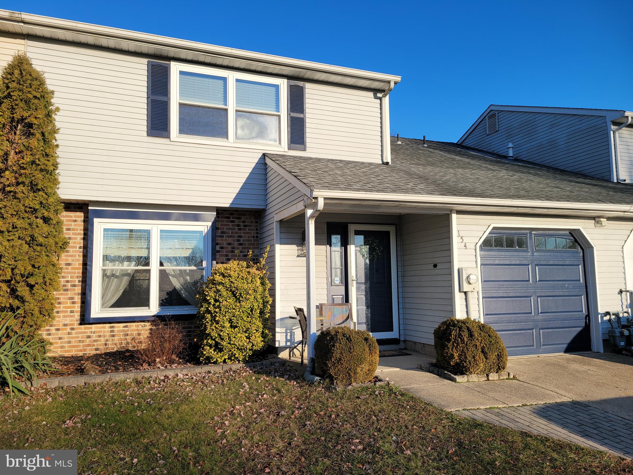 154 Stratton Lane Mount Laurel, NJ 08054 - Photo 1 of 20 Gallery Image 1