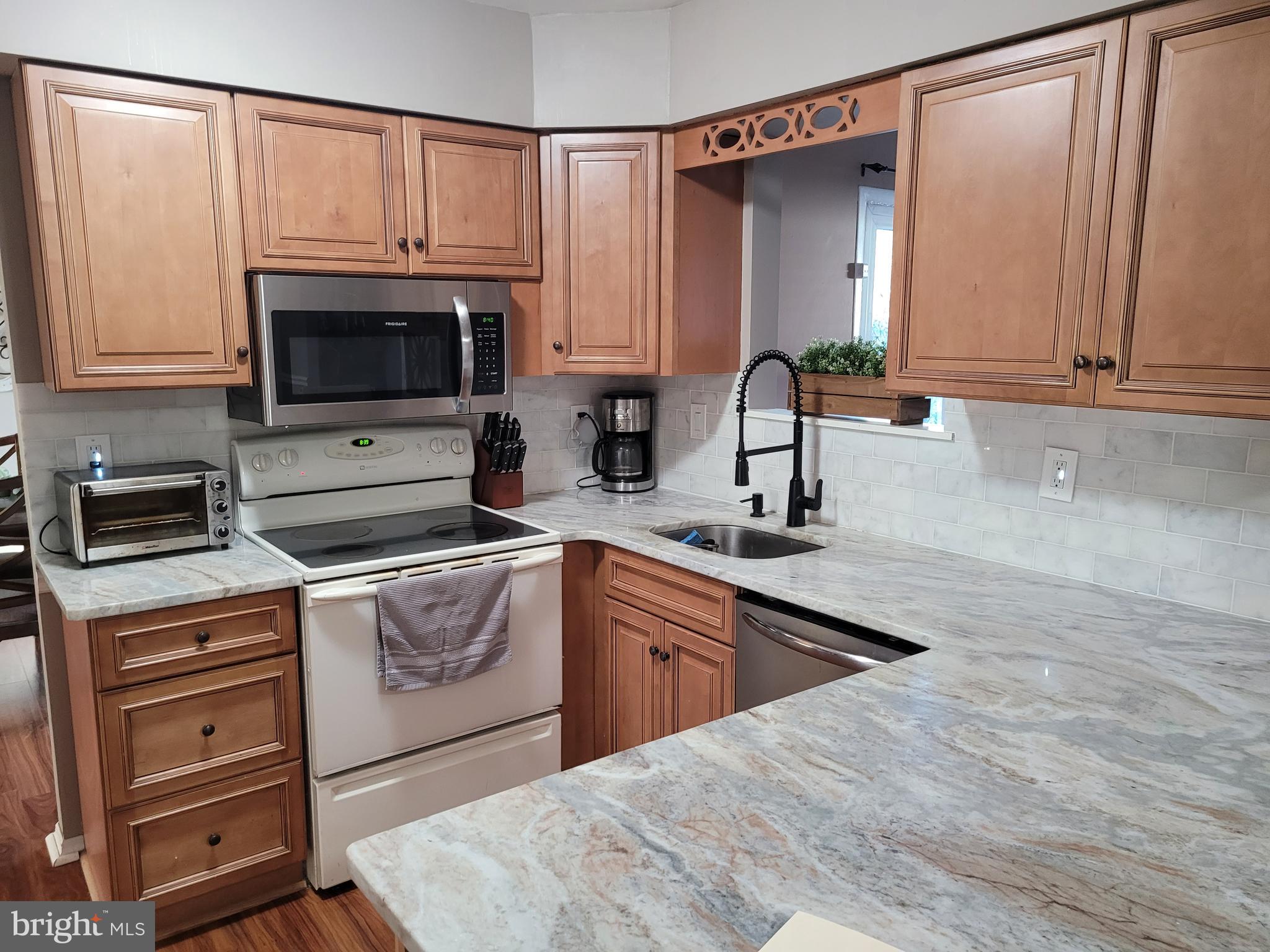 154 Stratton Lane Mount Laurel, NJ 08054 - Photo 8 of 20 Gallery Image 8