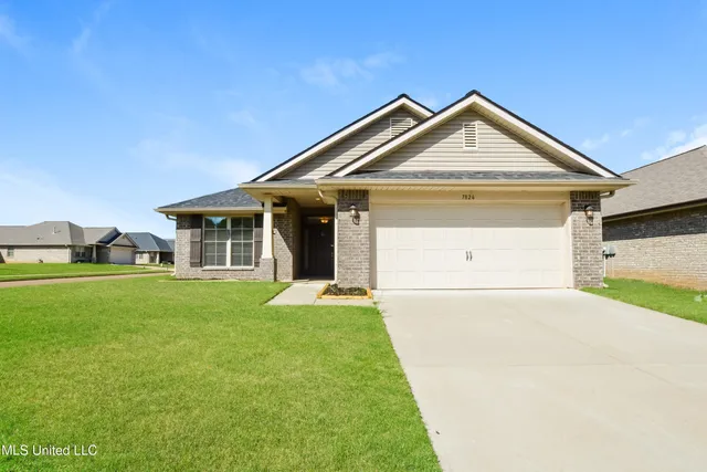 $2,370 | 7826 Ferndale Drive, Olive Branch, MS 38654