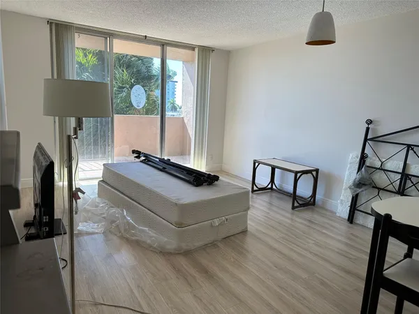 $1,850 | 777 South Federal Highway, Unit 511RP, Pompano Beach, FL 33062