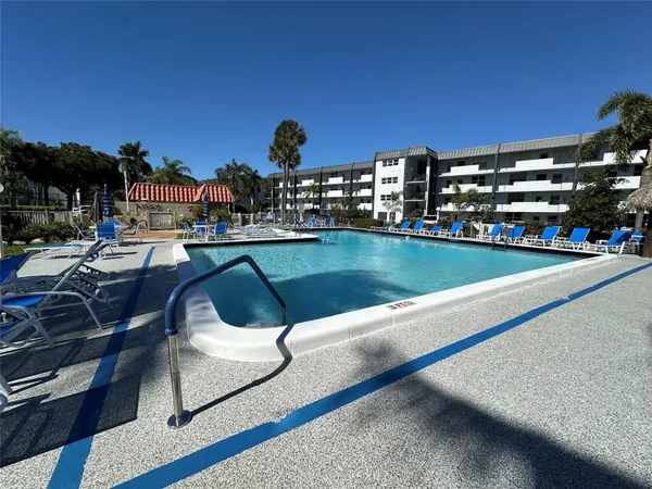 $1,850 | 777 South Federal Highway, Unit 511RP, Pompano Beach, FL 33062