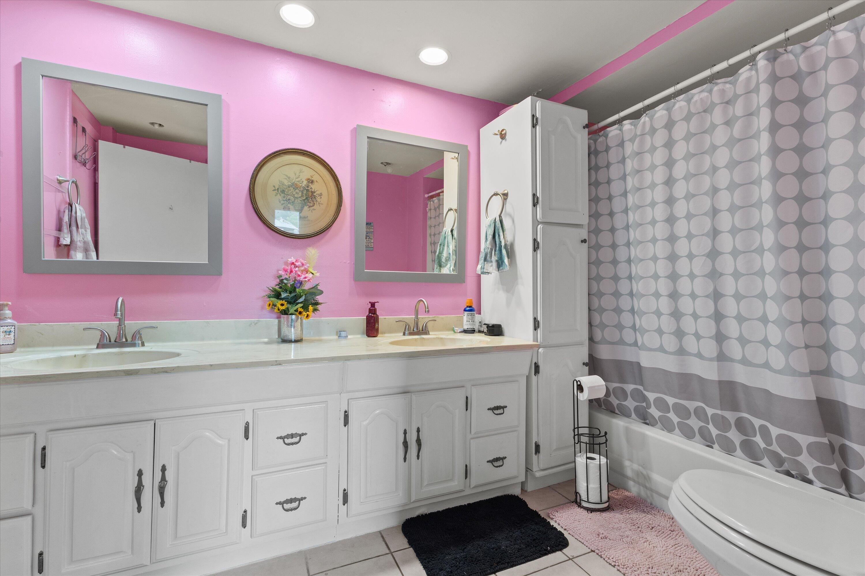 6335 Brever Road Burlington, WI 53105 - Photo 23 of 42 Main Floor Bath