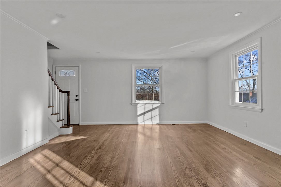 15 R Milton (r Rear) Street Johnston, RI 02919 - Photo 9 of 22 Unstaged Livingroom