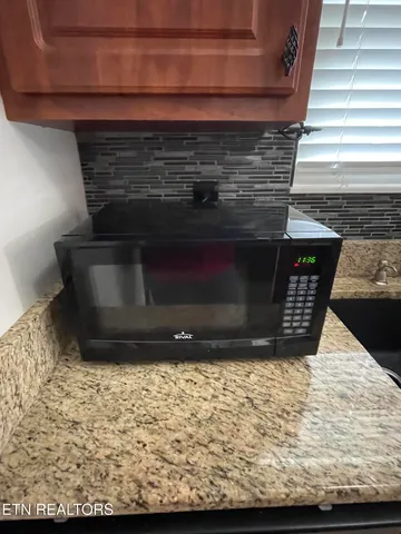 $1,700 | 2006 Silverbrook Drive, Knoxville, TN 37923