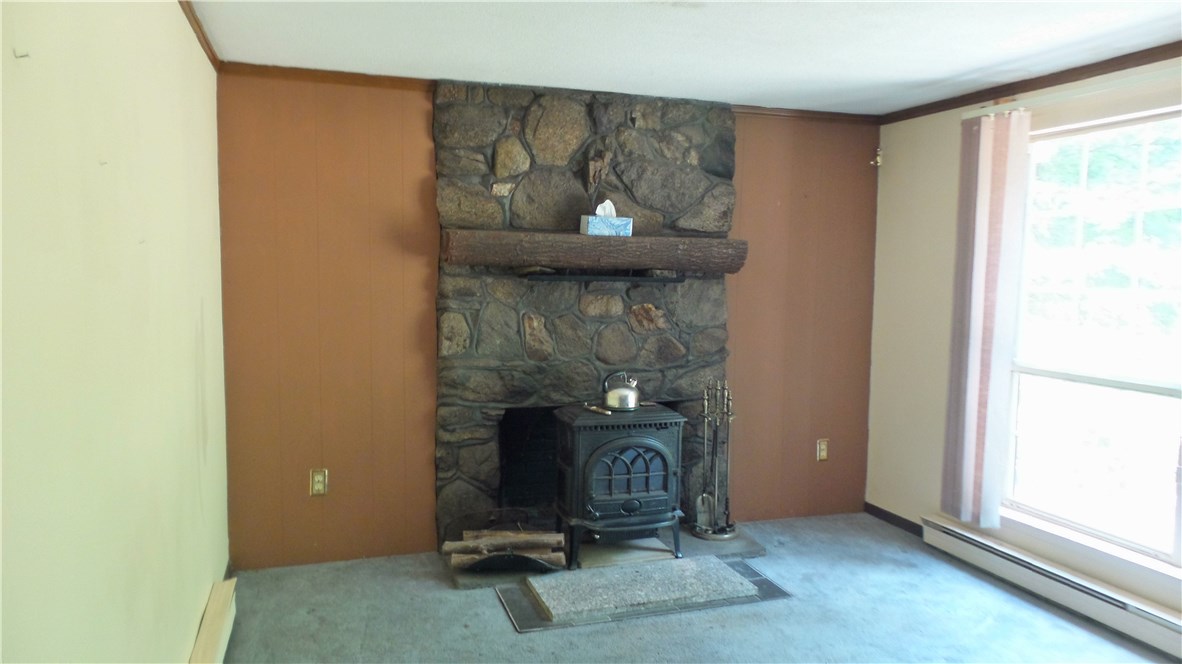 114 Burlingame Road Smithfield, RI 02917 - Photo 8 of 18 Gallery Image 8