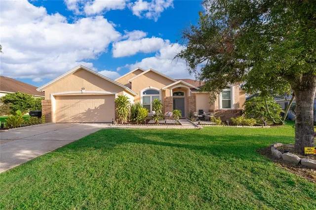 $2,400 | 702 Via Bianca Drive, Davenport, FL 33896