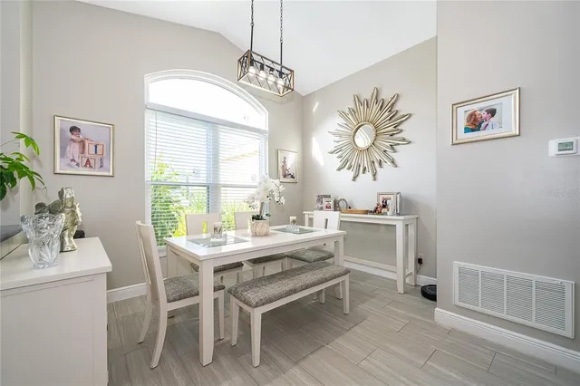 $2,400 | 702 Via Bianca Drive, Davenport, FL 33896