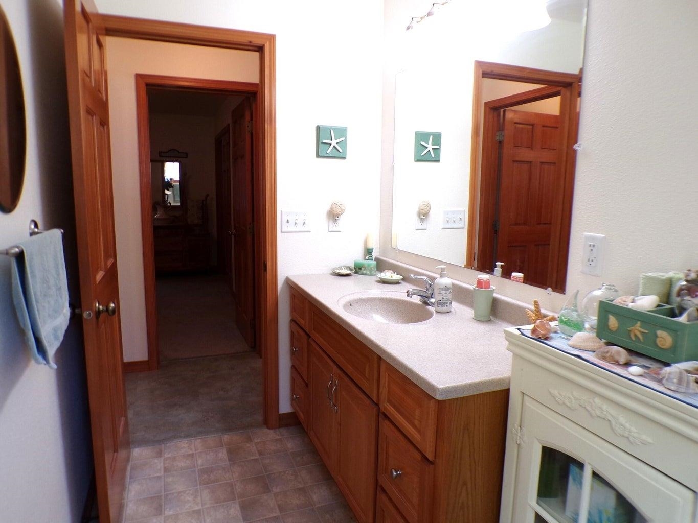 1049 B Deaver Road Evans, WA 99126 - Photo 16 of 50