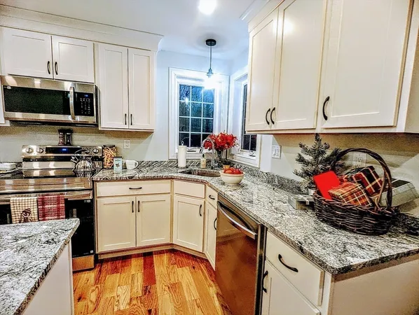 $1,190,000 | 72 Cottage Lane, Templeton, MA 01468