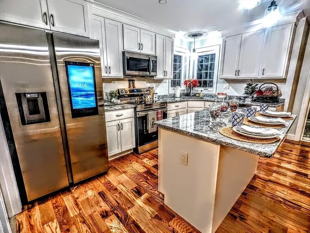 $1,190,000 | 72 Cottage Lane, Templeton, MA 01468