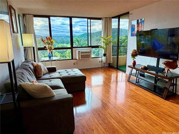 $2,900 | 5333 Likini Street, Unit 606, Honolulu, HI 96818