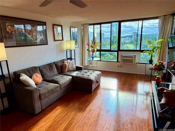 $2,900 | 5333 Likini Street, Unit 606, Honolulu, HI 96818