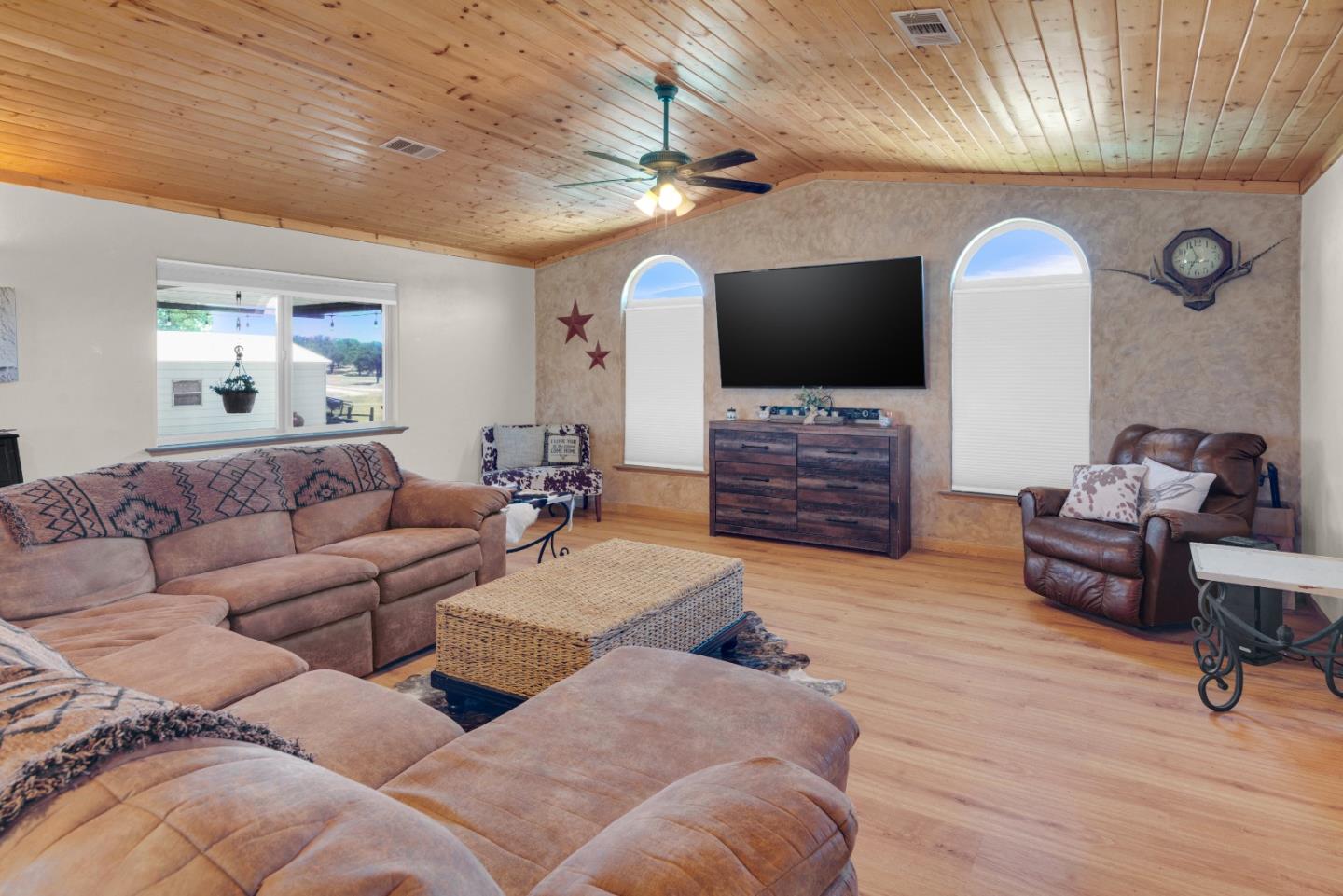 68180 Jolon Road Bradley, CA 93426 - Photo 23 of 41