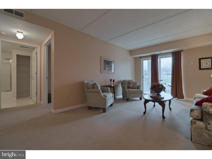 131 Brandon Road Norristown, PA 19403 - Photo 14 of 23 Living Room