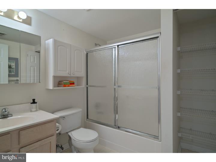 131 Brandon Road Norristown, PA 19403 - Photo 15 of 23 Bathroom