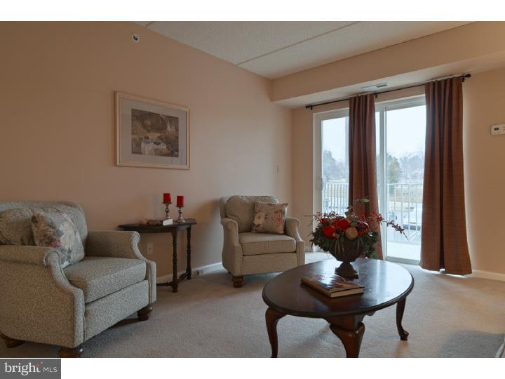 131 Brandon Road Norristown, PA 19403 - Photo 8 of 23 Living Room