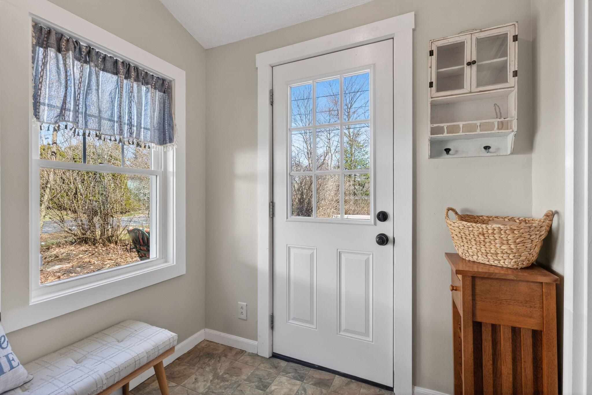 34 Tow Path Road Gorham, ME 04038 - Photo 5 of 40 34_Tow_Path_Rd_013