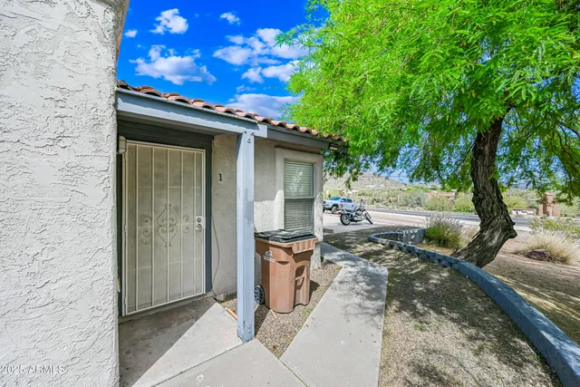 $1,450 | 5580 South Kings Ranch Road, Unit 1, Gold Canyon, AZ 85118