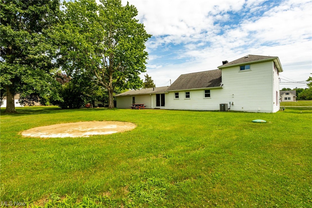 42578 Webster Road Lagrange, OH 44050 - Photo 33 of 35