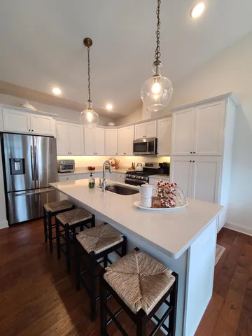 $355,990 | 609 Cadence Circle, Lake Geneva, WI 53147