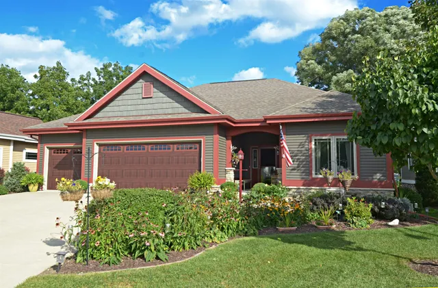 $634,000 | 24 Oak Ridge Trail, Deerfield, WI 53531