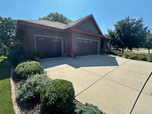 $634,000 | 24 Oak Ridge Trail, Deerfield, WI 53531