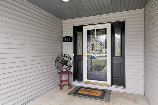 $449,900 | 313 South Elm Street, Manteno, IL 60950