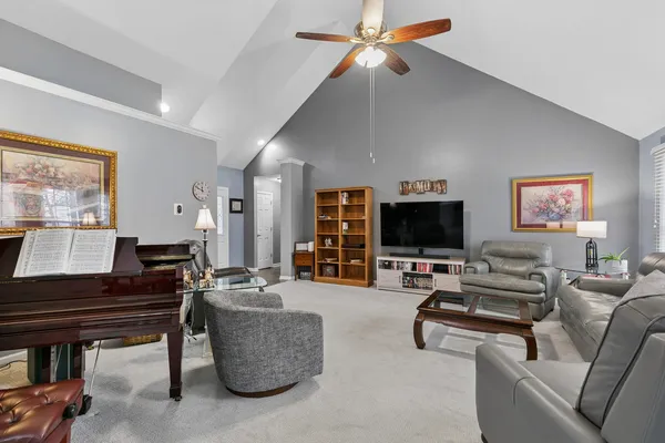 $449,900 | 313 South Elm Street, Manteno, IL 60950