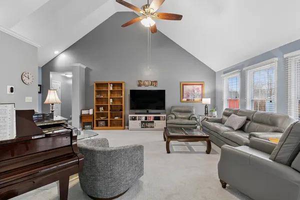 $449,900 | 313 South Elm Street, Manteno, IL 60950