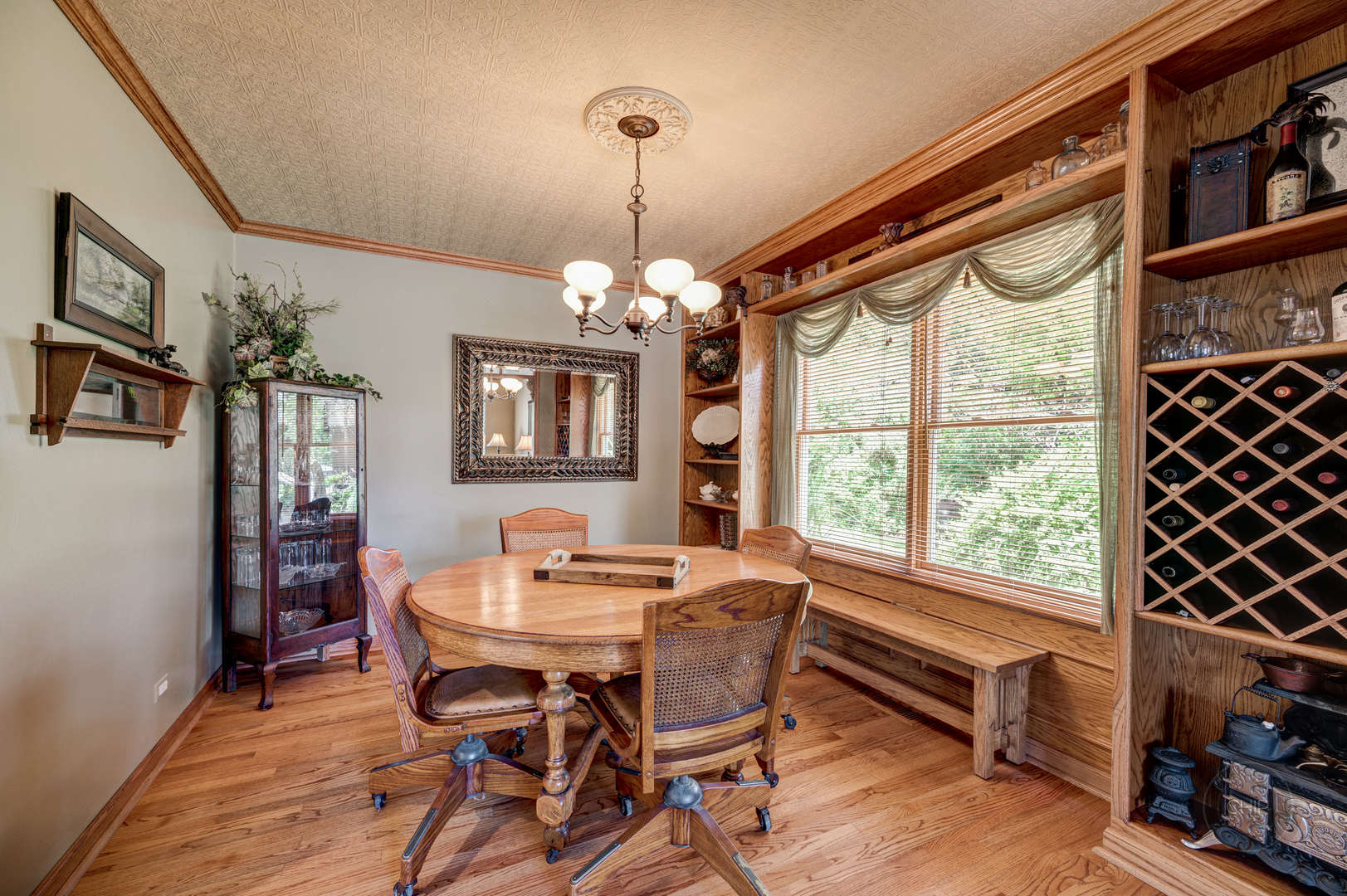 29W276 Wagner Road Naperville, IL 60564 - Photo 6 of 56