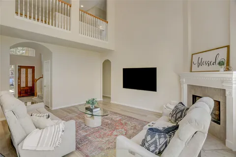 $425,000 | 5514 Waverdale Court, Sugar Land, TX 77479