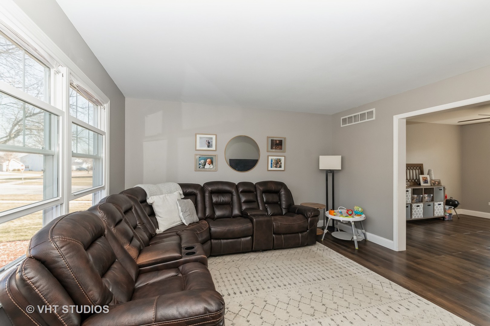 757 Longlane Road New Lenox, IL 60451 - Photo 3 of 16 a living room with furniture and a large window