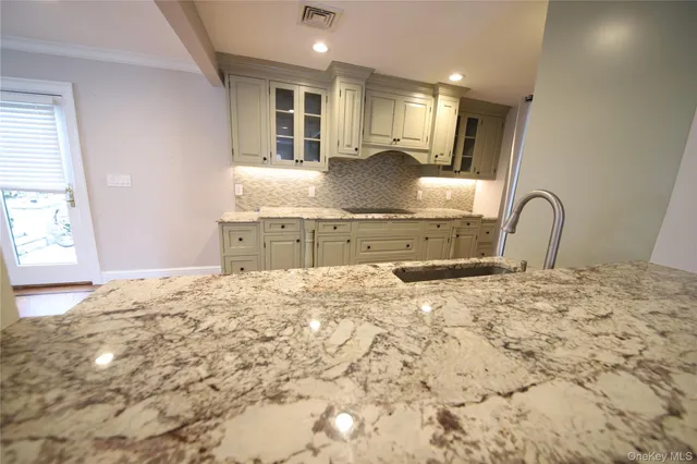 $4,000 | 20 Annadale Street, Armonk, NY 10504